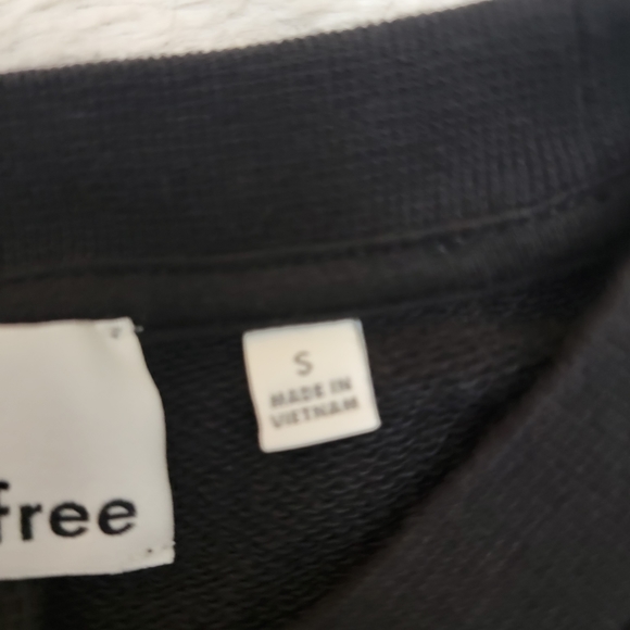 Wilfred Free Aritzia Black Cropped Tie Open Back Wide Sleeves Sweatshirt Size S - Picture 4 of 12